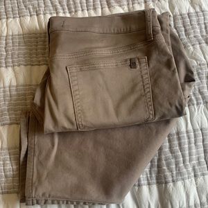 Men’s Joe’s Jeans / Taupe / Khaki Pants / 33
